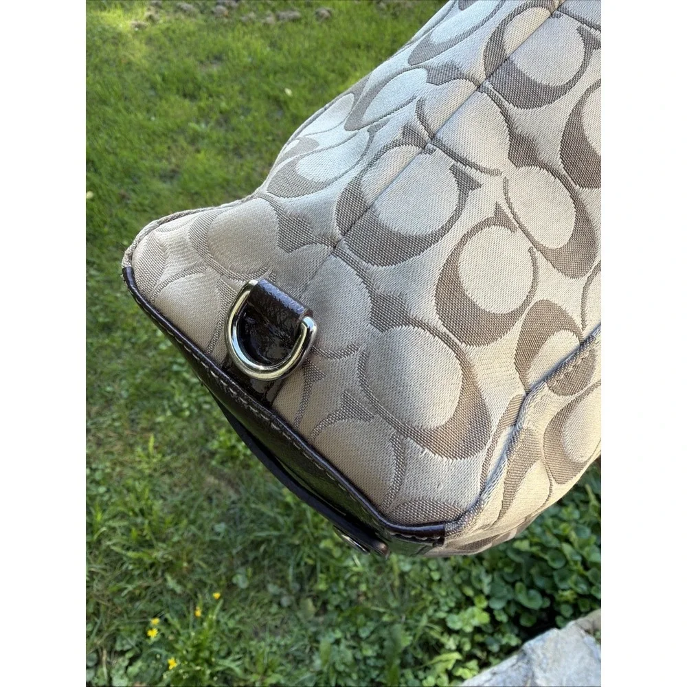 Coach Signature Ashley Satchel, Logo-   Pre-owned, good condition.